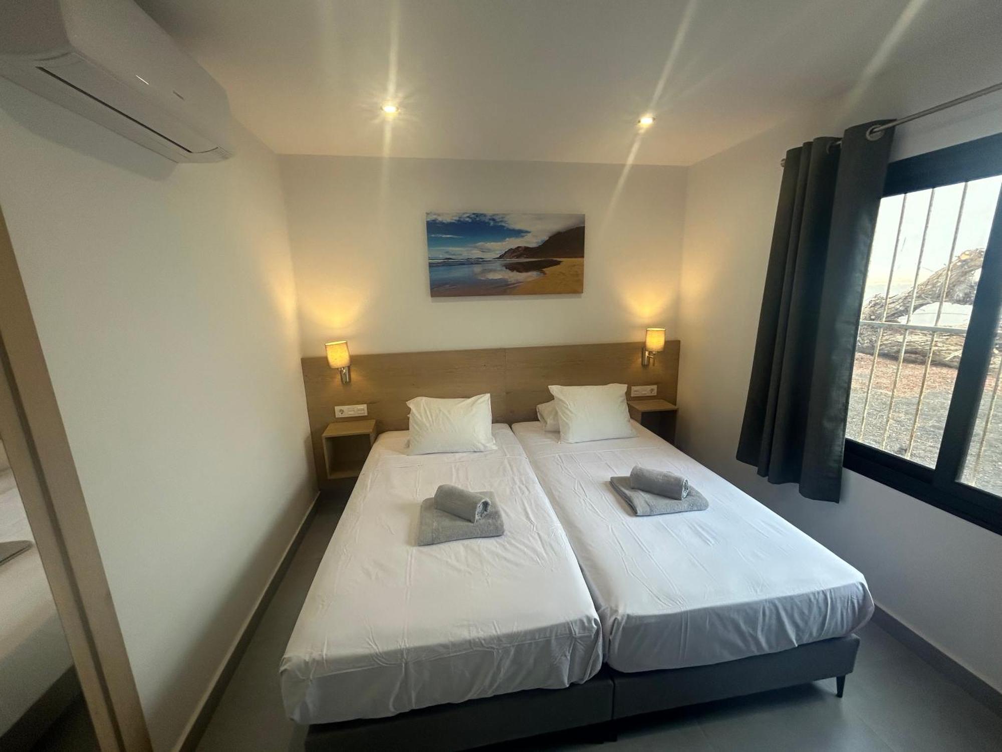 Stunning 2 Bedroom Seafront Apartment Puerto del Carmen  Kültér fotó