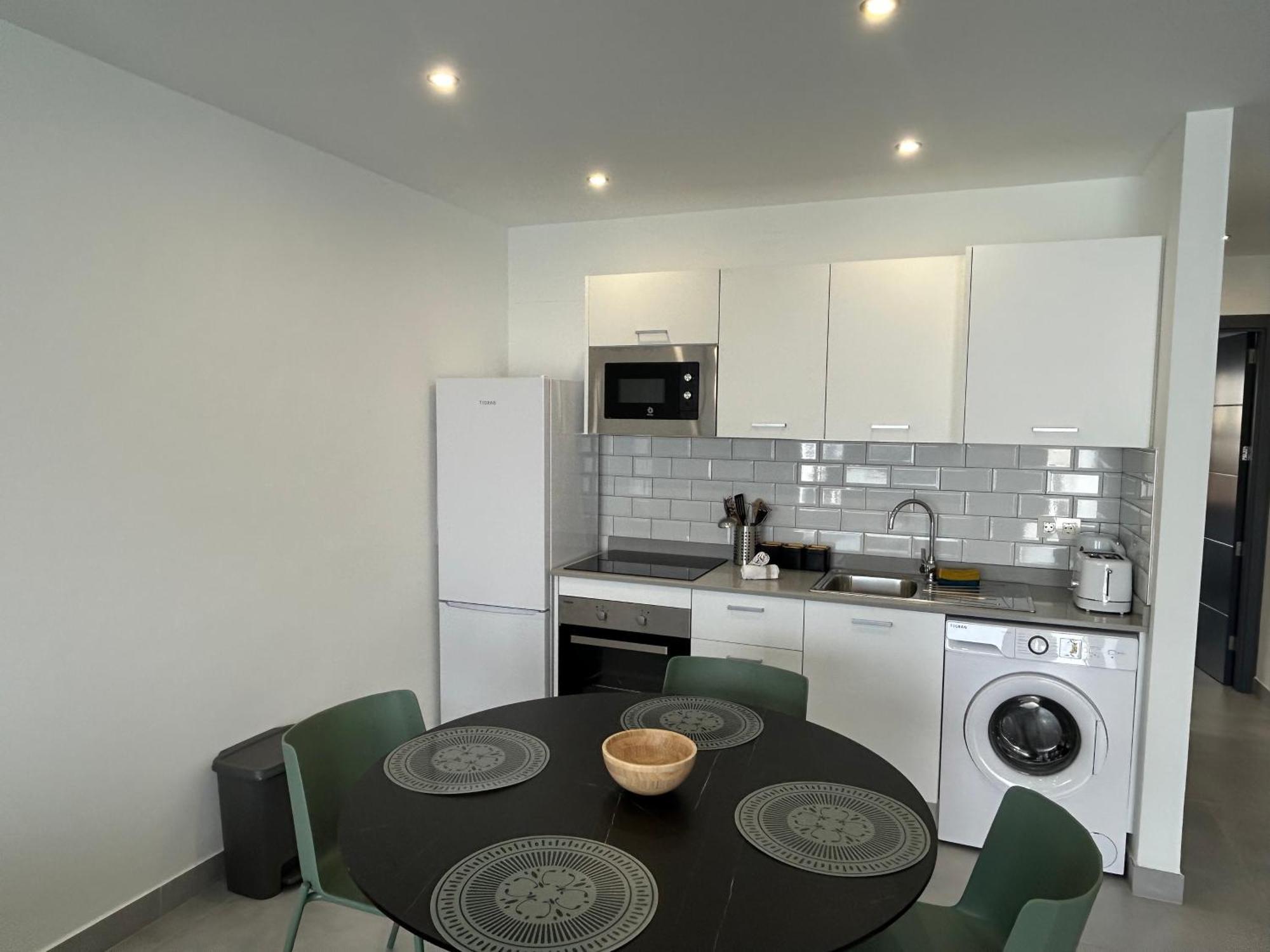 Stunning 2 Bedroom Seafront Apartment Puerto del Carmen  Kültér fotó